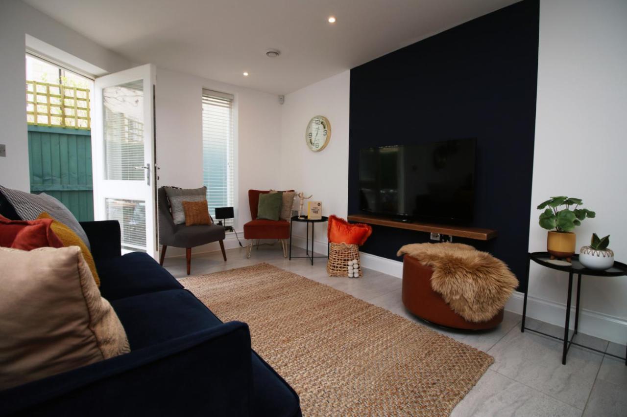 Bath Luxury City Centre 4 Bedroom Townhouse, Sleeps 8, Easy Parking, Private Courtyard Garden, By Empower Homes Exterior photo