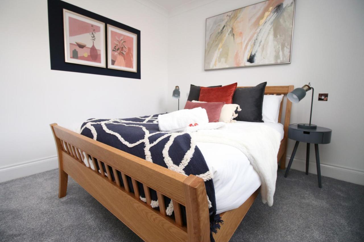 Bath Luxury City Centre 4 Bedroom Townhouse, Sleeps 8, Easy Parking, Private Courtyard Garden, By Empower Homes Exterior photo