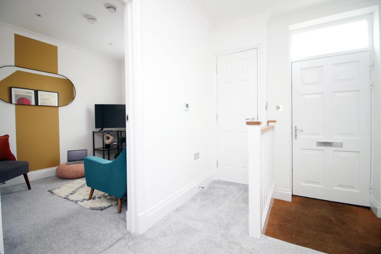 Bath Luxury City Centre 4 Bedroom Townhouse, Sleeps 8, Easy Parking, Private Courtyard Garden, By Empower Homes Exterior photo